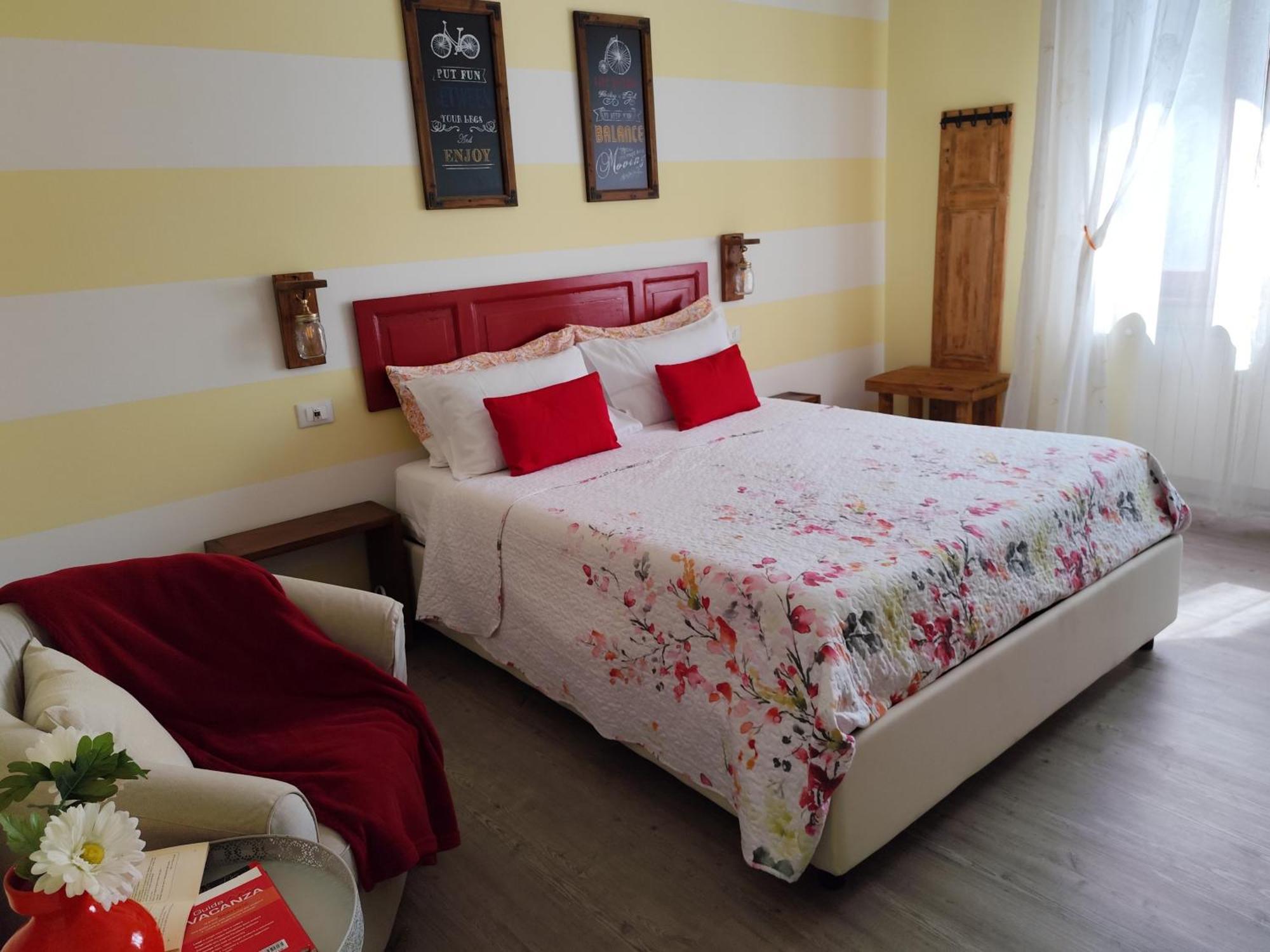 La Bicicletta Rooms Кремона Екстер'єр фото